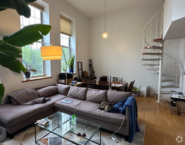 Building Photo - 35 Walden St Unit 3F Rental