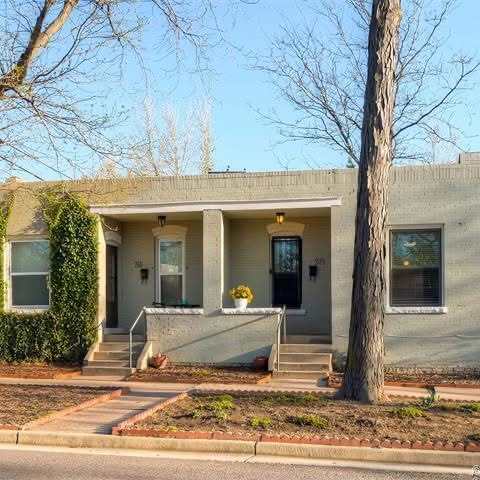 Photo - 914 E Iowa Ave House