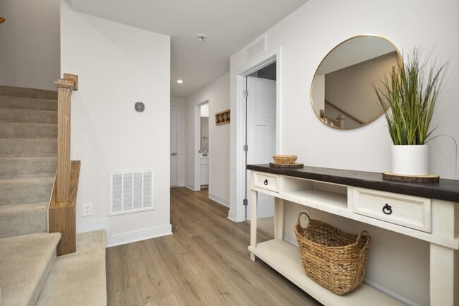 Photo - 302 Lydia St