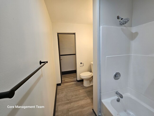 Photo - Newly updates 3 bedroom 1 bath apartment f...