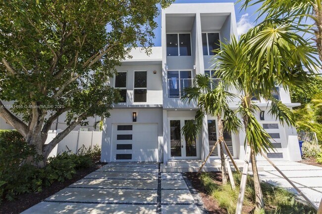 Photo - 619 NE 14th Ave Townhome