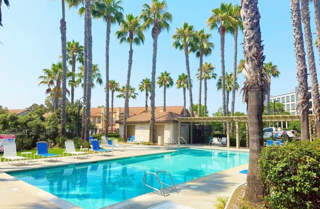 Photo - 10194 Wateridge Cir unit 152