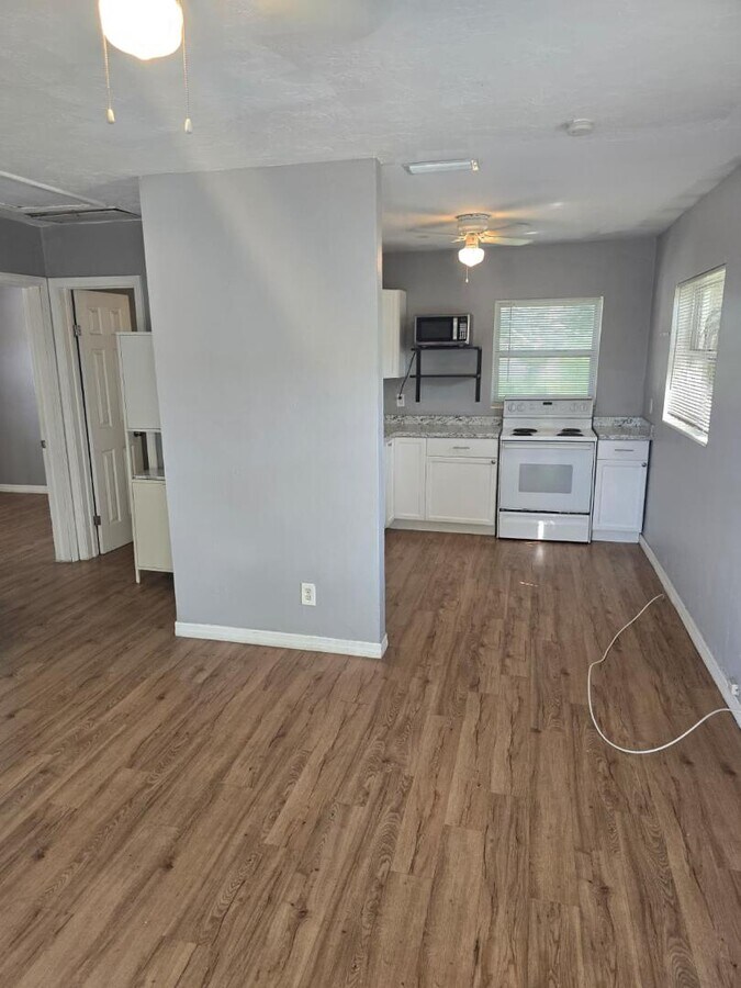 Photo - 2544 16th Ave S