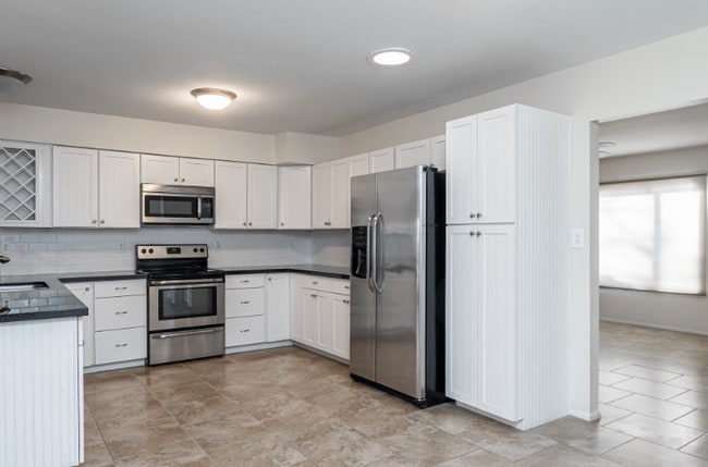 Photo - 2706 E Dahlia Dr