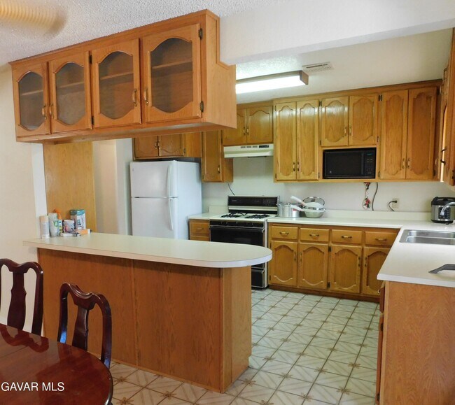 Photo - 9841 Mendiburu Rd