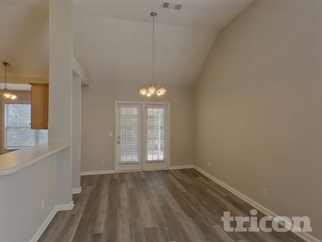 Photo - 9635 Poole Rd