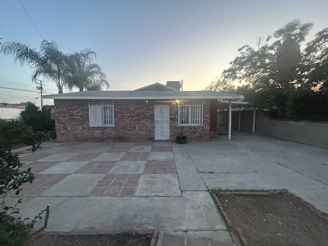 Spacious 3 bed/1 bath coming soon in McFar... - Spacious 3 bed/1 bath coming soon in McFar... House