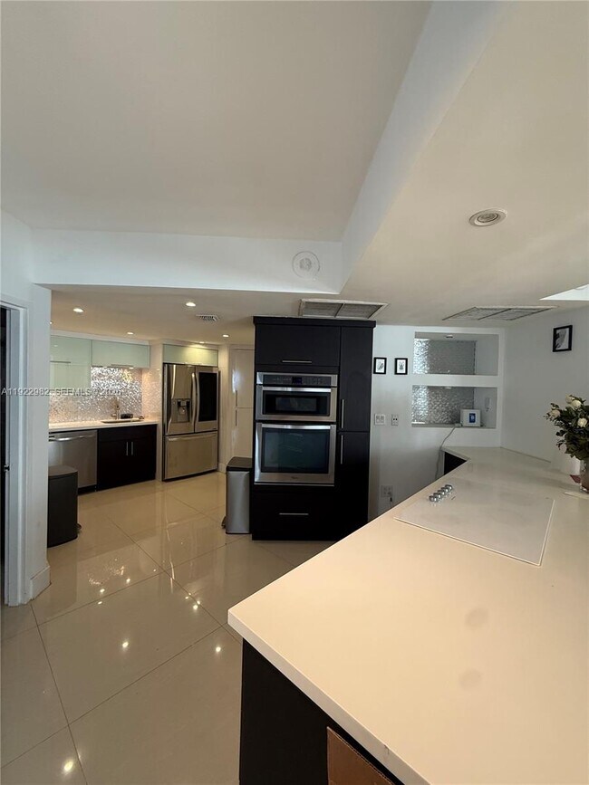 Photo - 825 Brickell Bay Dr Unit 1151