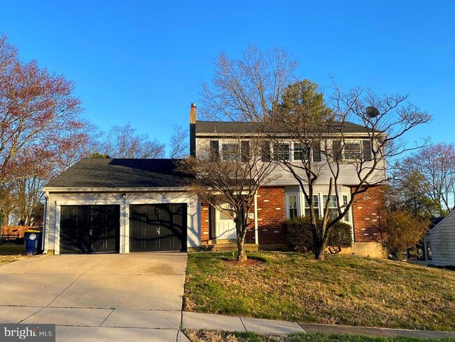 Building Photo - 721 Fiske Ln Rental