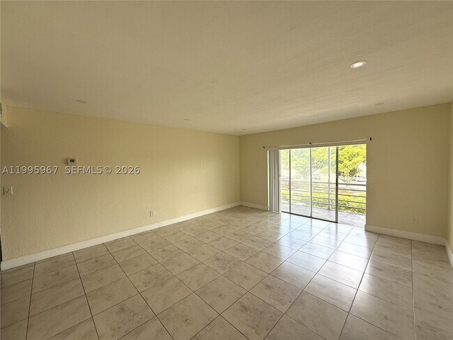 Photo - 4848 NW 24th Ct Unit 325