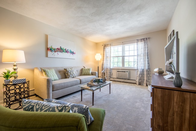 Photo - Princeton Crossing