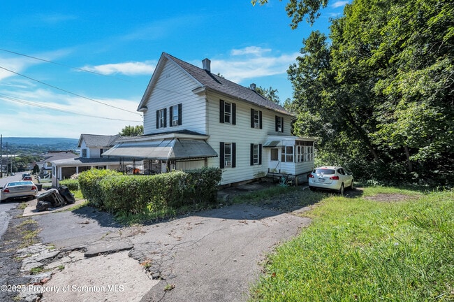 Photo - 1307 Wood St