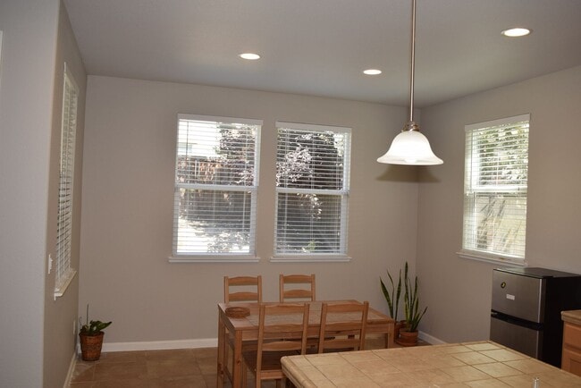 Photo - 904 Campfire Cir