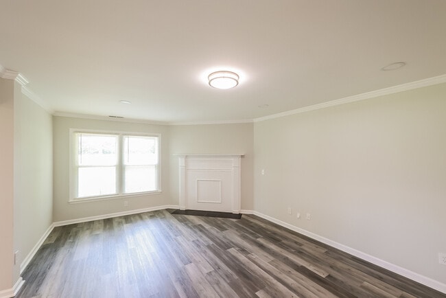 304 Plantation Dr