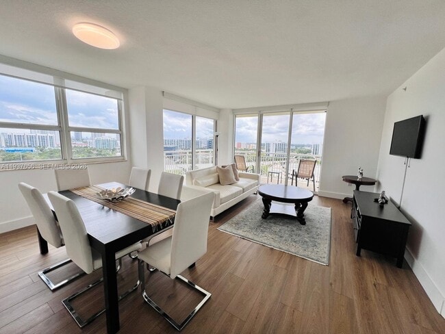 Photo - 19501 W Country Club Dr Unit 1408