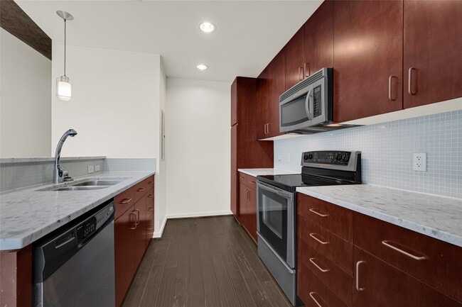 Photo - 5925 Almeda Rd Unit 12308