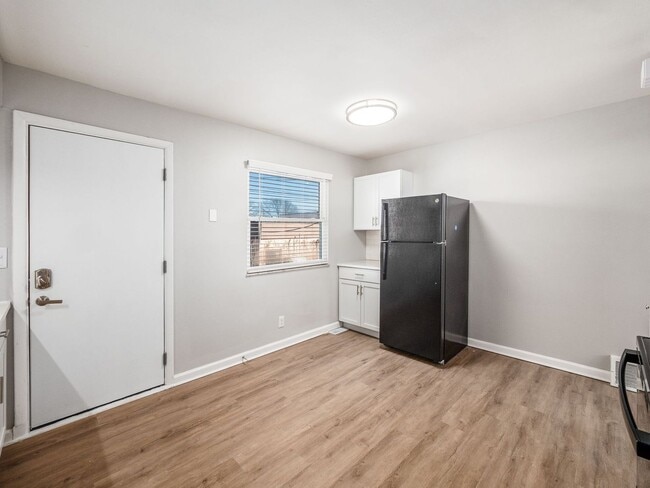 Photo - 554 Riverview Dr