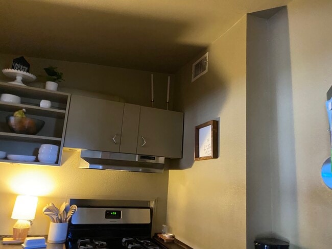 Photo - 216 Emporia Blvd