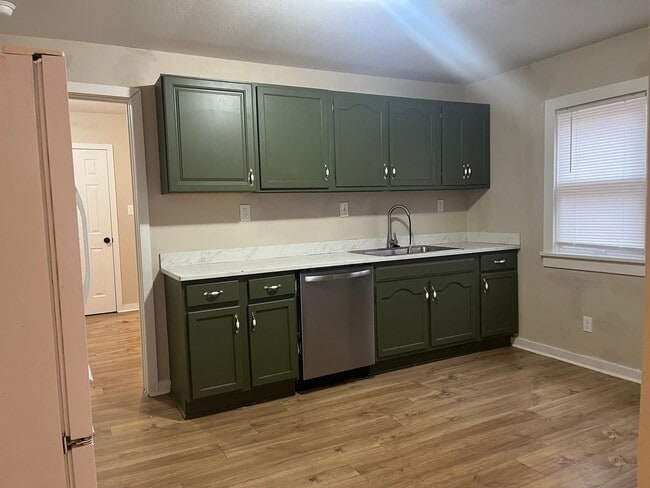 Photo - 1717 SW Lane St