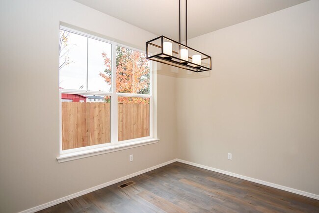 Photo - End-Unit Townhome in Desirable Midtown Neighborhood