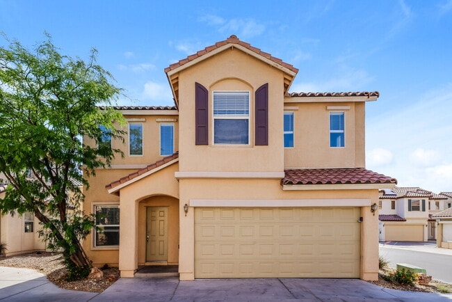 Building Photo - 5714 Old Colony Dr