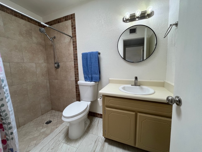 Photo - 1936 Paseo De La Luna Unit 16