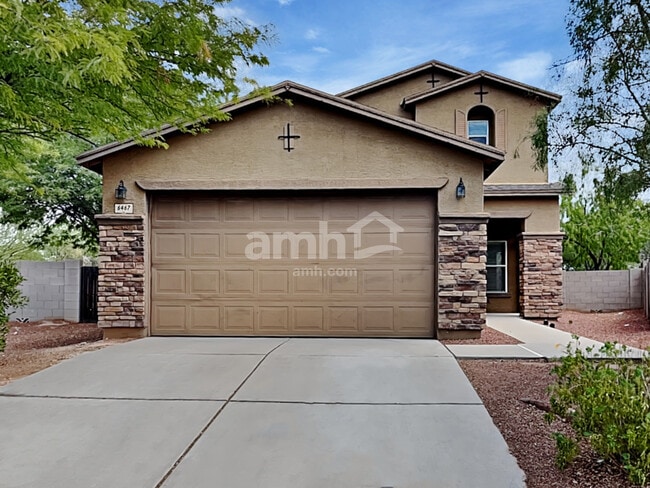 Building Photo - 6467 S Sunrise Valley Dr