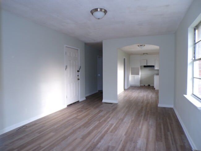 Photo - 6012 Alice Ave