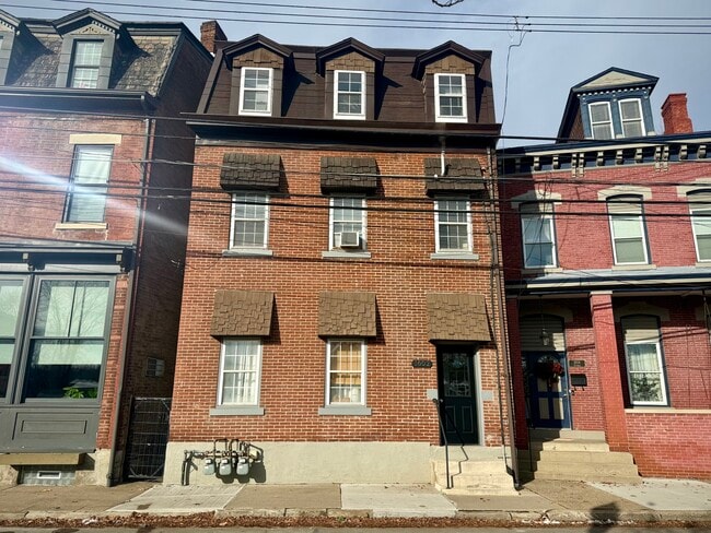 Photo - 1602 Lowrie St Unidad Apt. # 2