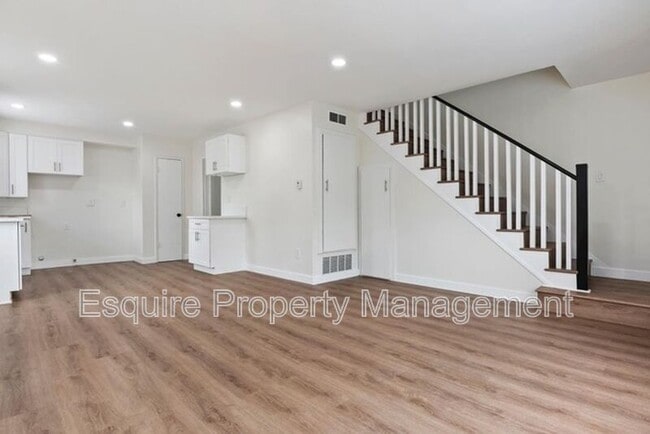 700 E Gonzales Rd Unit A