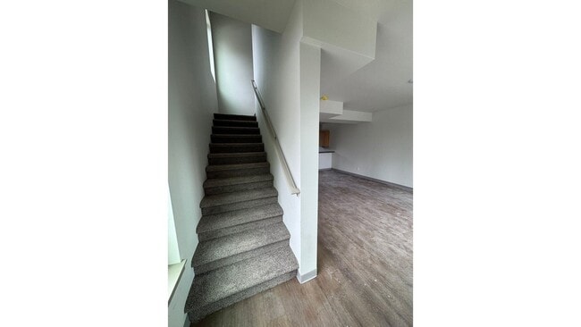 Building Photo - 1140 Cousy Lp