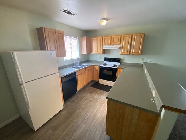 Photo - 965 Prater Wy Unidad 965 Prater Way #103, Sparks, NV 89431