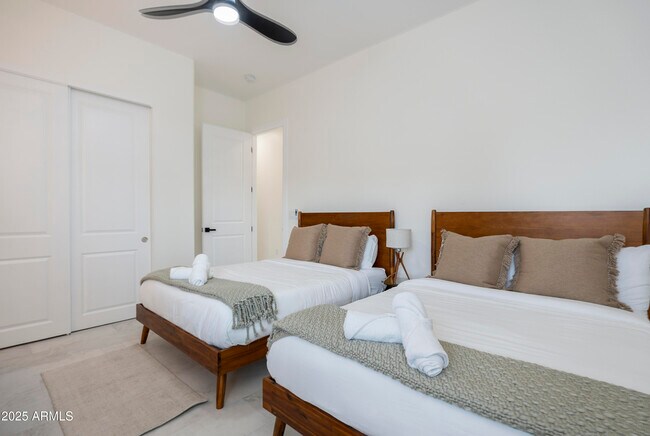Photo - 5049 E Shaw Butte Dr