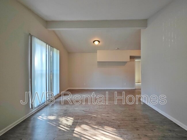 Photo - 8834 Darlington Dr