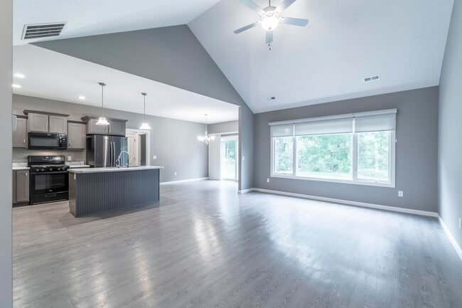 Photo - 2128 Freestone Pl