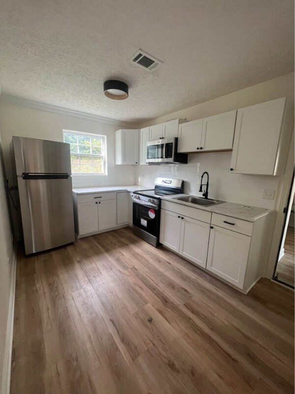 Photo - 22630 Lakeview Dr Unit Downstairs