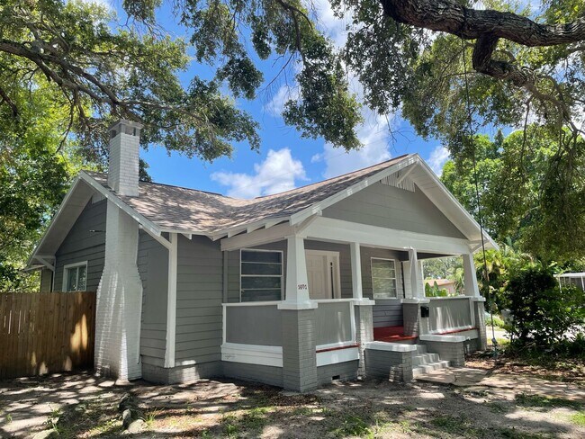 Photo - Adorable 3/2 Bungalow Available Now!