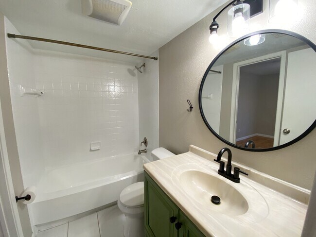 Photo - 101 Stratford St Unidad 107