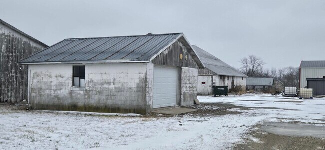 Photo - 9750 S Packerton Rd