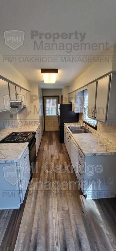 Photo - 265 Woodlawn Dr