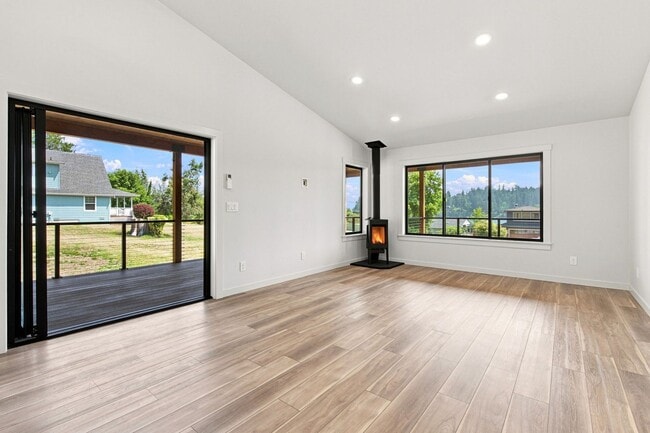 Photo - 17697 Angeline Ave NE