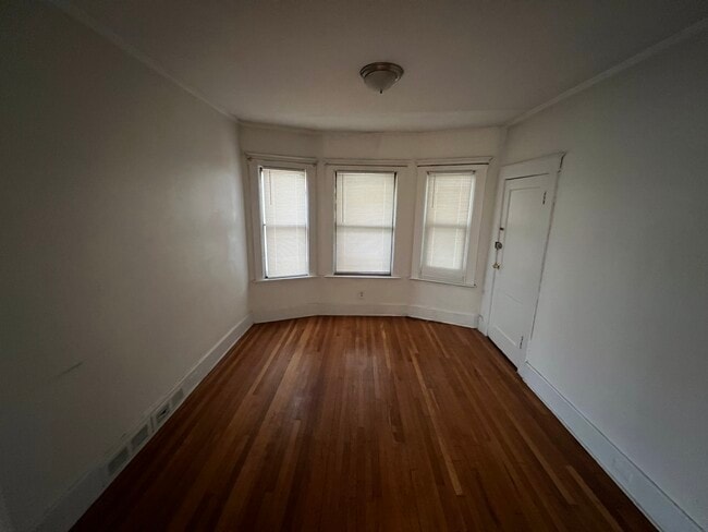 Photo - 1945 W Bethune St Unit 2