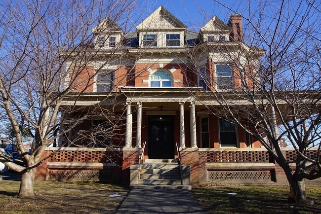 Photo - 495 Appleton St Unit 2R