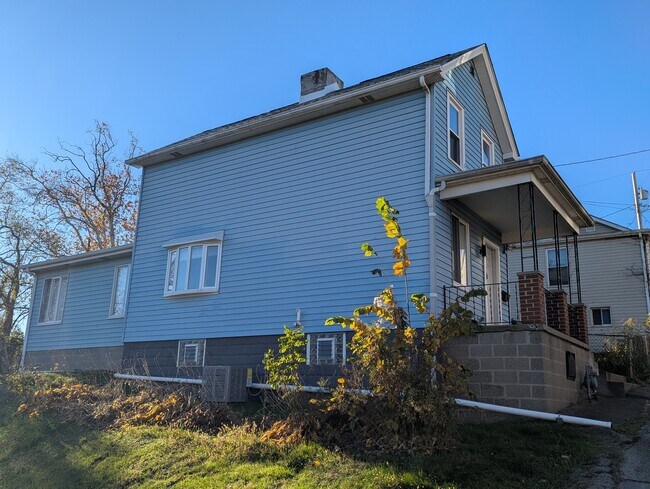 Photo - 511 West Alley