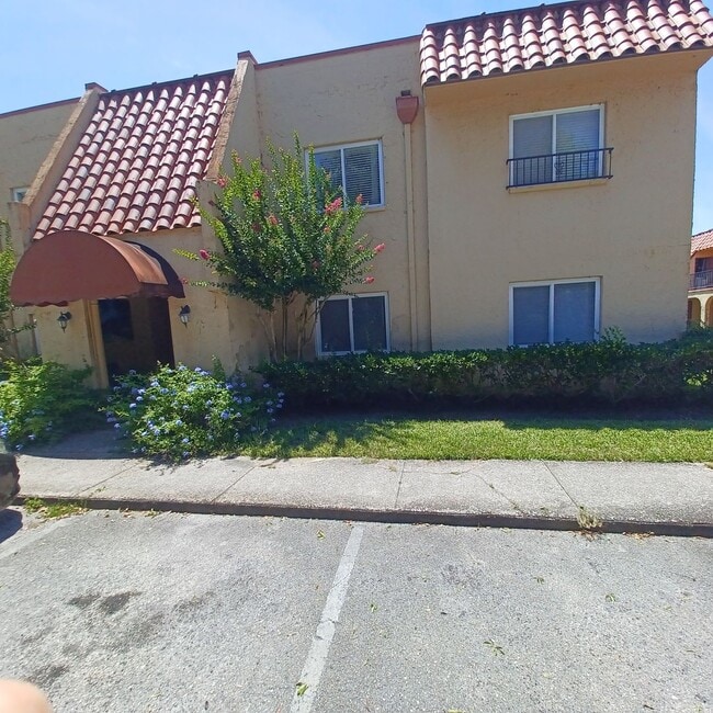 3918 La Mirada Dr N Unit 3918 La Mirada Dr N #7