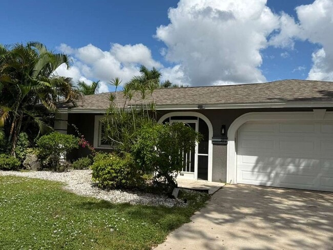 Photo - 4 Bed + Den and 3 Bath 2,093 Sq Ft Pet-Friendly