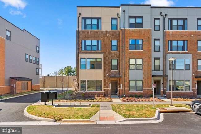 Building Photo - 16302 Connors Wy