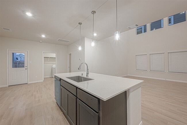 Photo - 8014 Fijian Cypress Dr