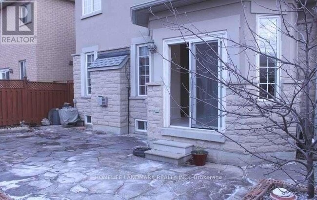 Photo - 141 Fox Hound Crescent