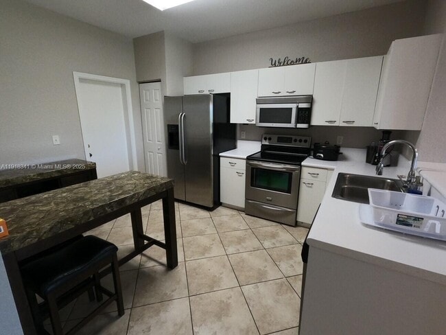 Photo - 2223 Pasadena Way